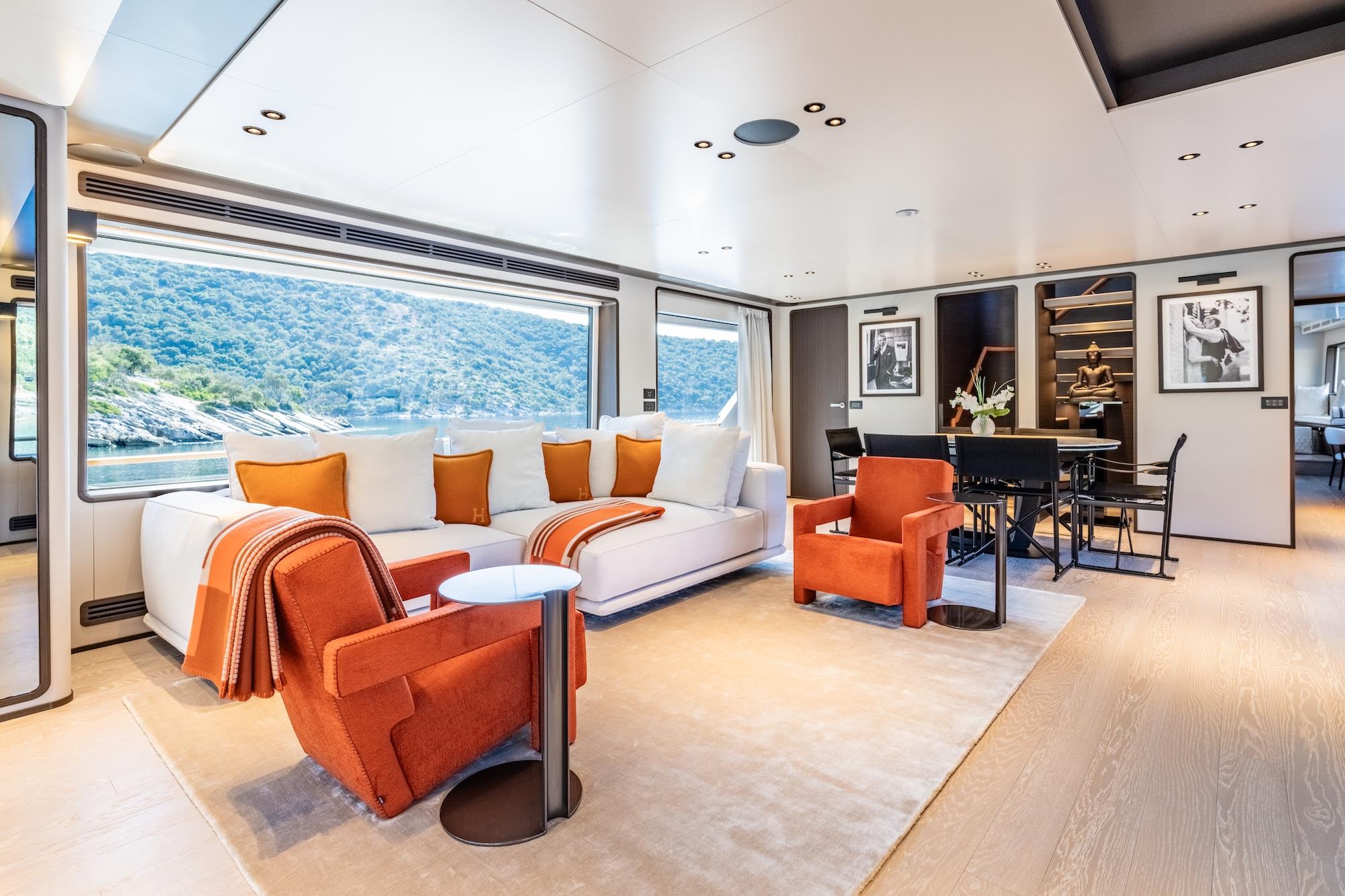 2024 CUSTOM LINE NAVETTA 30 